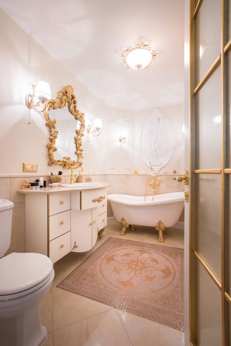 salle de bain classique élégante