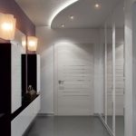 miroir dans le couloir photo